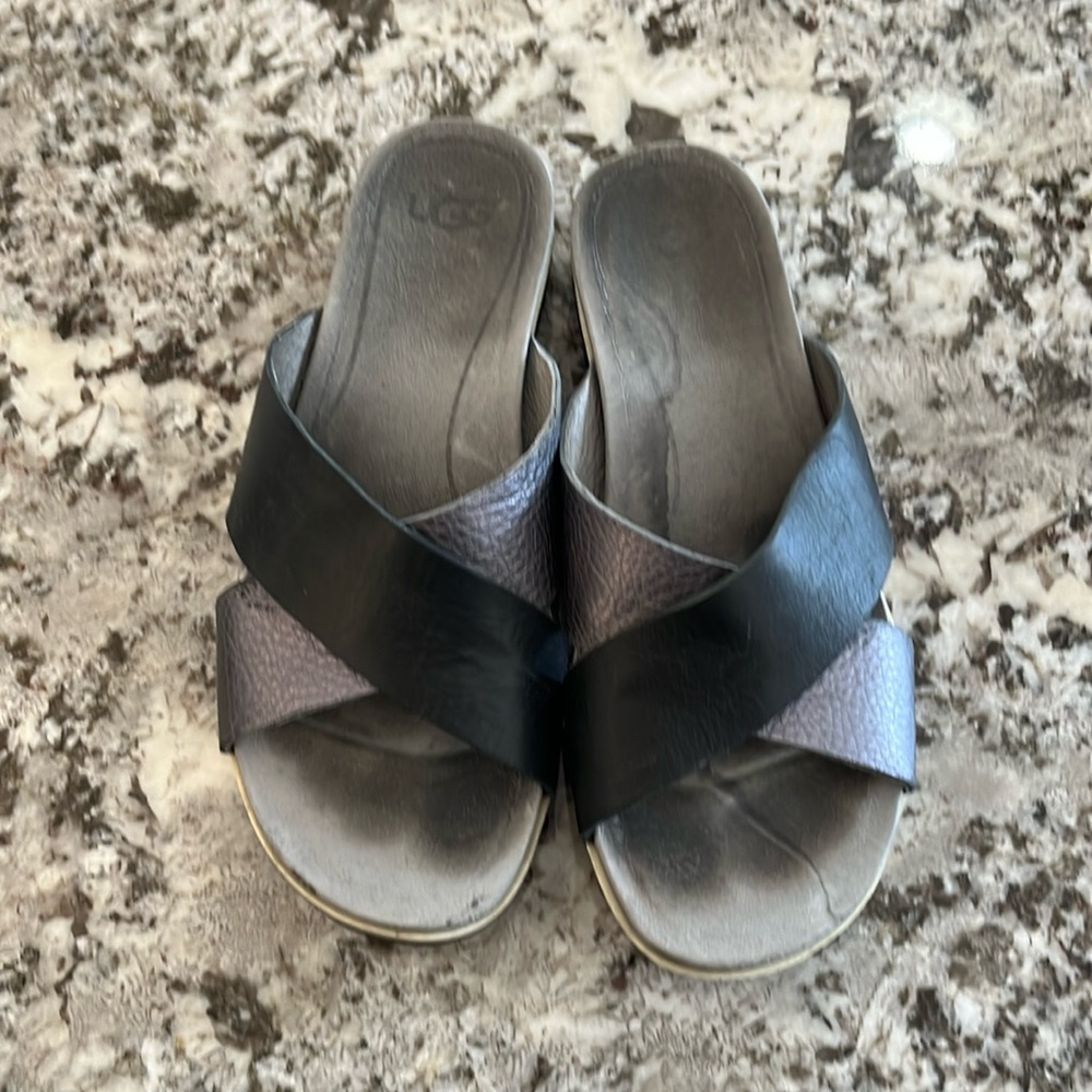 Ugg Kari metalic sandal, size 7